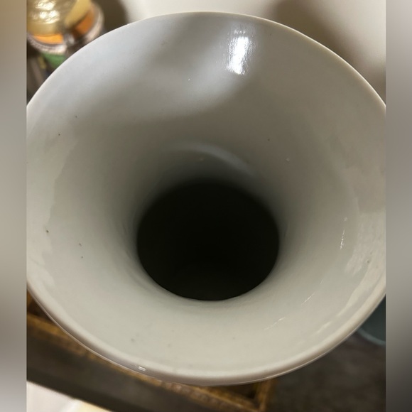 Victoria Ironstone style vase. Vintage pottery. - Picture 3 of 3